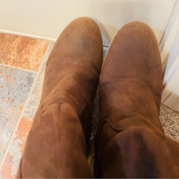 👢Wonderful Mia Genuine Distressed Leather Brown Chunky Heel Knee High Boots! - Picture 12 of 13